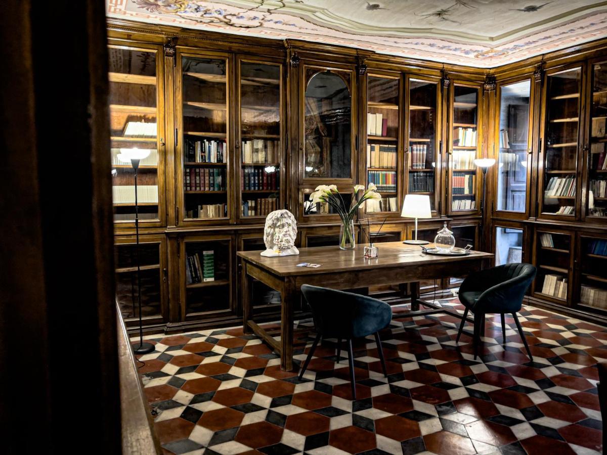 Palazzo Cappuccini Art Relais Otel Napoli Dış mekan fotoğraf